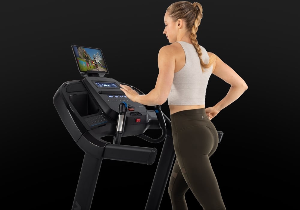 7.0 AT - Performance Horizon Fitness Treadmill Powerful 